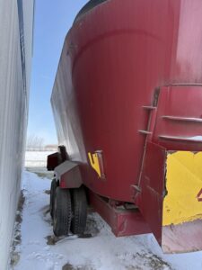 2018-SUPREME-INTL-1700TR-77831-3