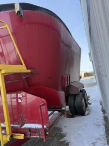 2018-SUPREME-INTL-1700TR-77831-7