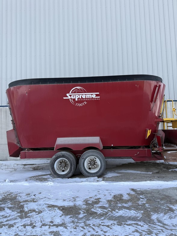 2018-SUPREME-INTL-1700TR-77831