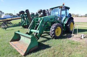 2019-JOHN-DEERE-5100E-76923