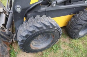 2019-NEW-HOLLAND-L220-76902-6