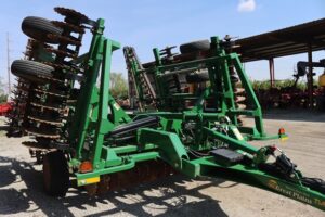2020-GREAT-PLAINS-2400TM-77570-2