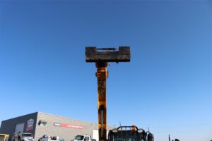 2020-JCB-505-20E-73875-2
