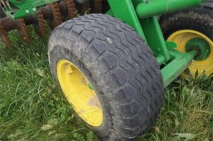 2020-JOHN-DEERE-2660VT-72714-6