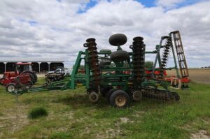 2021-GREAT-PLAINS-2400TM-78027-11