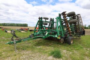 2021-GREAT-PLAINS-2400TM-78027