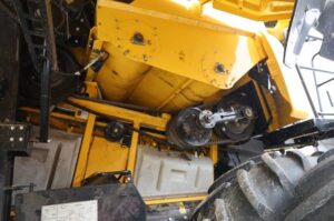 2021-NEW-HOLLAND-CR8