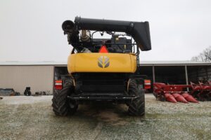 2021-NEW-HOLLAND-CR8