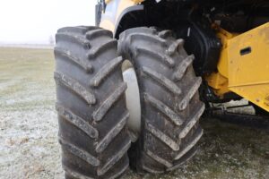 2021-NEW-HOLLAND-CR8
