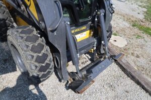 2021-NEW-HOLLAND-L328-77211-1