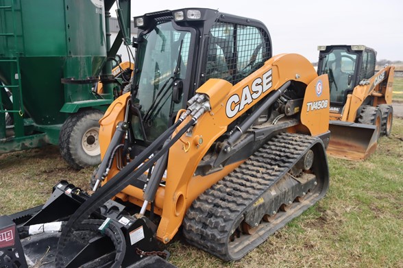 2022-CASE-TV450B-73537