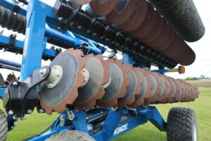2022-KINZE-MACH-TILL-261-70066-3