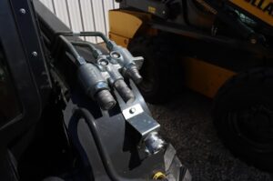 2022-NEW-HOLLAND-L320-76308-5