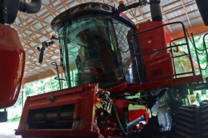 2023-CASE-IH-8250-76305-1
