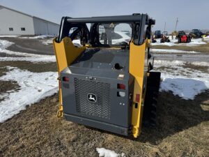 2023-DEERE-318G-76861-3