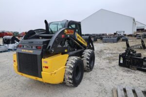2023-NEW-HOLLAND-L328-76312-4