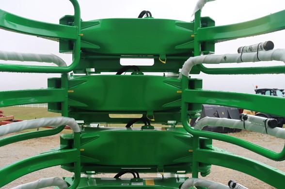 2025-Bale-Grabbers-Handlers-HUSTLER-SOFTHANDS-LM100-76794