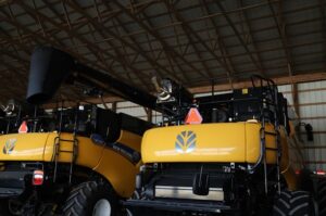 2025-NEW-HOLLAND-CR7