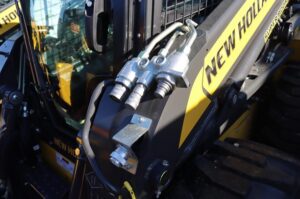 2025-NEW-HOLLAND-L328-77399-2