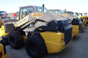 2025-NEW-HOLLAND-L328-77399-3