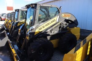 2025-NEW-HOLLAND-L328-77399