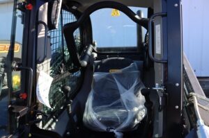 2025-NEW-HOLLAND-L328-77399-6