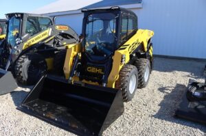 2026-GEHL-V230-77544