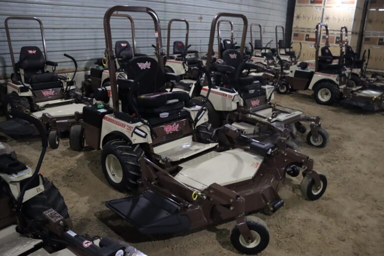 2026-GRASSHOPPER-725DT-78140