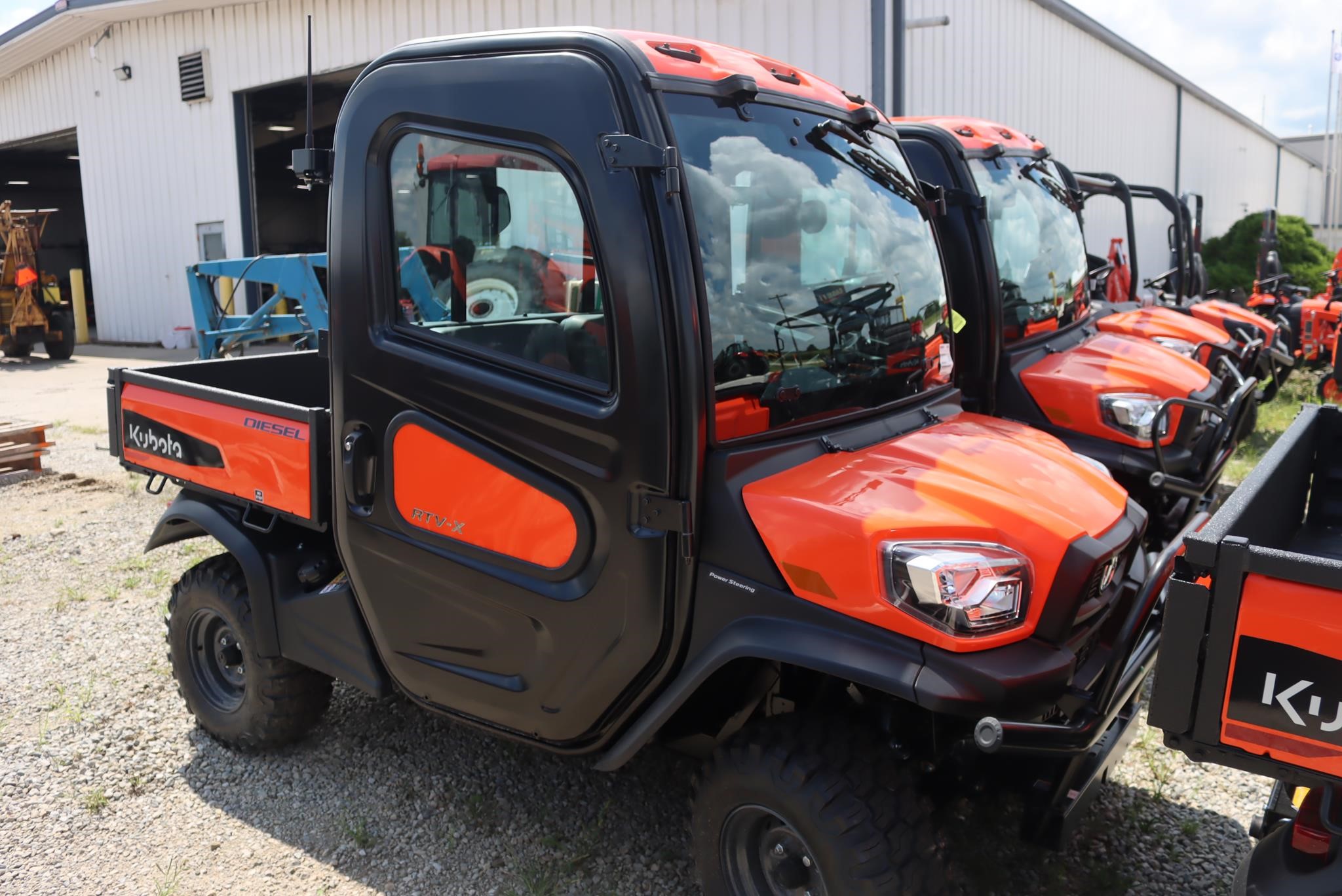 2026-KUBOTA-RTVX2L-SKLH-1-78670