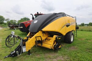 2026-NEW-HOLLAND-BIG-BALER-330-PLUS-S-78320-2