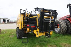 2026-NEW-HOLLAND-BIG-BALER-330-PLUS-S-78320-4