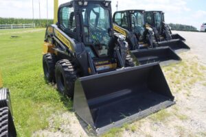 2026-NEW-HOLLAND-L320-77693-2