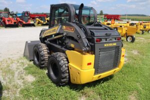 2026-NEW-HOLLAND-L320-77693-5