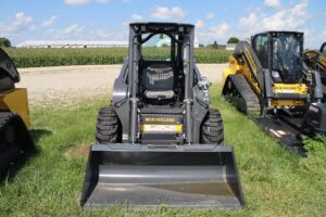 2026-NEW-HOLLAND-L320-78624-1