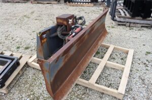 Angle-BOBCAT-90-72030