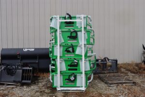 Bale-Grabbers-Handlers-HUSTLER-SOFTHANDS-LM100-76792-2