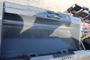 Bucket-NEW-HOLLAND-78-LPE-76490-1