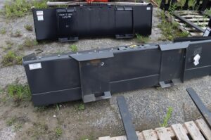 Bucket-NEW-HOLLAND-84-LPE-75573-1