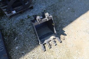 Bucket-NEW-HOLLAND-BUCKET-18-75454-1