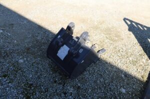 Bucket-NEW-HOLLAND-BUCKET-18-75454-2