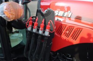 CASE-IH-FARMALL-105A-73044-3