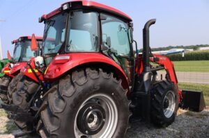 CASE-IH-FARMALL-110C-75303-3