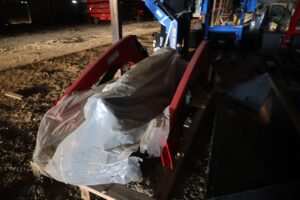 CASE-IH-L103-72828-3