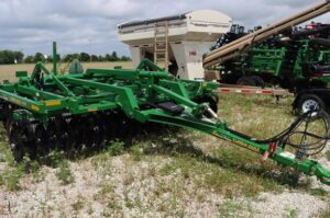 GREAT-PLAINS-1500TM-76834-2