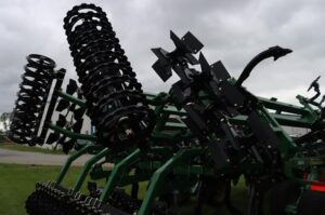 GREAT-PLAINS-MC5313-76438-6