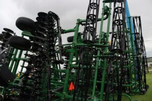 GREAT-PLAINS-VT1100-30-76436-6