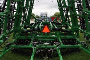 GREAT-PLAINS-VT1100-30-76436-7