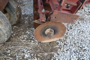 INTERNATIONAL-470-77989-5