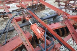 INTERNATIONAL-470-77989-7