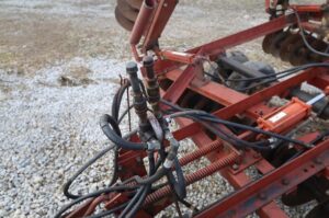 INTERNATIONAL-470-77989-8